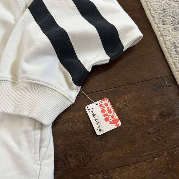 Free People Movement All Star Logo Pullover-Ivory/black size Medium NWT - Picture 9 of 12